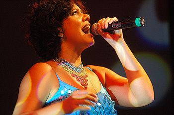 Denise Pontes