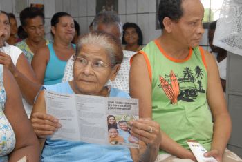 Ação educativa com famílias carentes atendidas pelos Vicentinos
