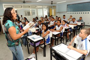 Crianças em sala de aula