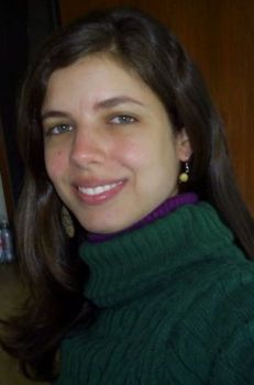 Jornalista Helena Aragão