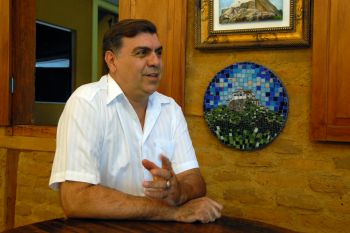 César Viola, presidente do Sindicato dos Artistas Plásticos Profissionais do Espírito Santo