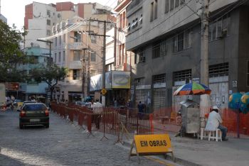 Obras no entorno da Praça Costa Pereira