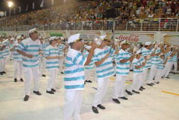 bateria da Escola de samba Barreiors