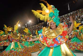 Ala das Baianas da Escola de Samba São Torquato