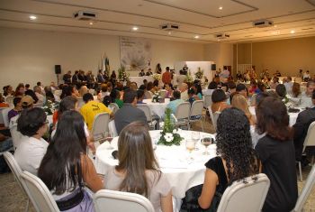 Homenagem ao Dia Internacional da Mulher no cerimonial MS Buffet