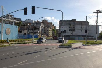 final da avenida Alexandre Buaiz