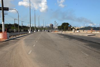 Avenida Dante Michelini