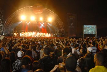 Show da cantora Elba Ramalho na Praia de Camburi - 2010