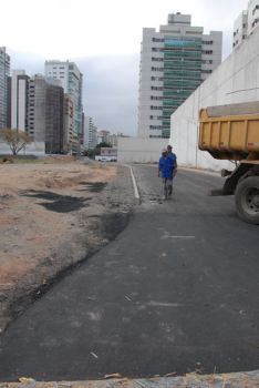 Rua entre o Tribunal de Contas e a Humberto Martins de Paula