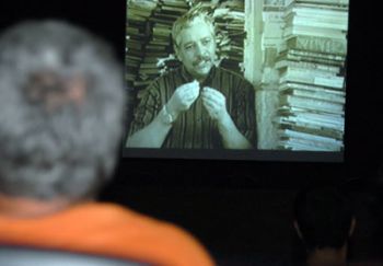 Sessão do Cine Servidor no auditório da Prefeitura de Vitória