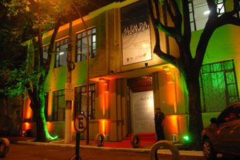 Exposição Além da Paisagem no Espaço Vitória Design