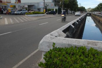 Avenida Leitão da Silva