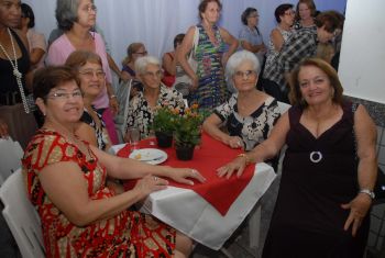 Comemoração do Dia das Mães do Centro de Convivência da Terceira Idade