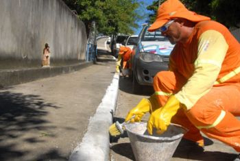 Limpeza de ruas de Vitória após chuvas