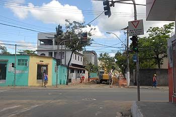 Cruzamento Adolpho Cassoli com Avenida Maruípe