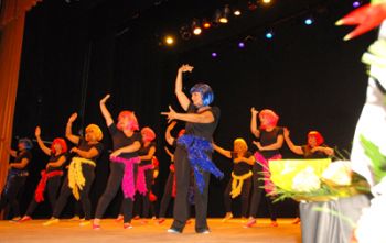 Encontro de dança dos Centros de Convivência da Terceira Idade