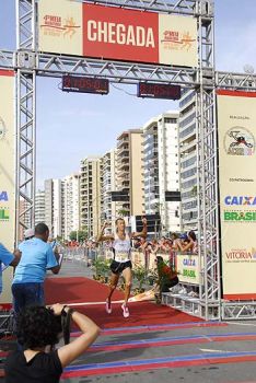 4ª Meia Maratona de Vitória com achegada de Edmilson Santana