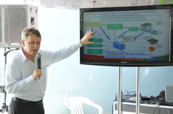 Luiz Carlos Reblin discursa no lançamento da Política de Atenção ao álcool e drogas