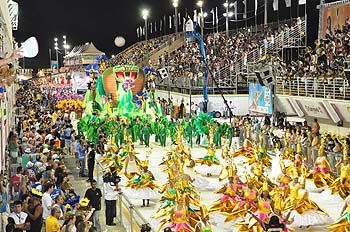 Panorâmica da Avenida no Carnaval de 2012