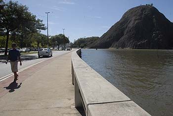 Guarda corpo da Avenida Beira Mar