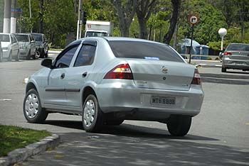 Carro usando seta