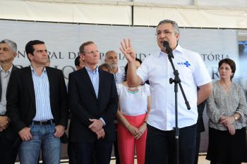 Prefeito João Coser e o Ministro Alexandre Padilha inauguram o Centro de Especialidades de Saúde