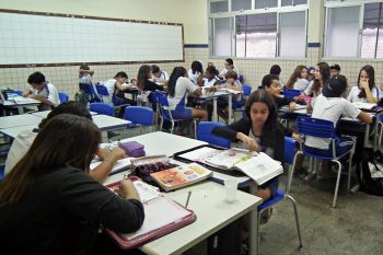 Novas carteiras das Unidade de Ensino Municipais de Vitória
