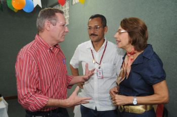 Secretaria de cultura presta homenagem para a funcionária Maria da Penha