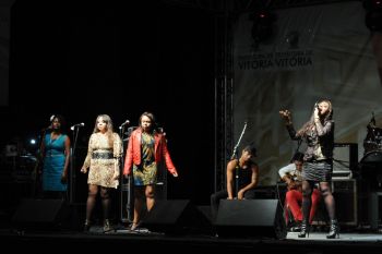 Cantar é preciso