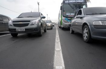 Sinalização Horizontal na Avenida Dante Michelini