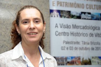 Tânia Brizolla, palestrante do Workshop Turismo e Patrimonio Cultural
