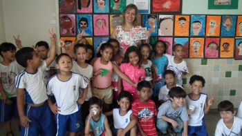 Professora e alunos do Cmei Jacyntha Simões