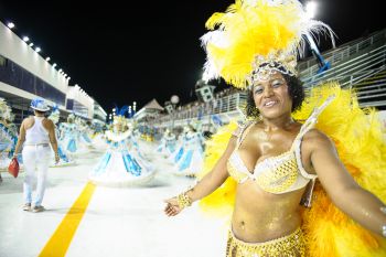 Desfile Carnaval 2013 - Rosas de Ouro
