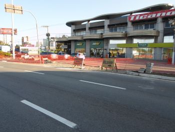 Obra na avenida Dante Michelini