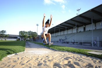 Escola de Atletismo no IFES