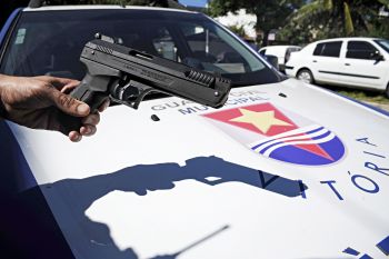Guarda Civil Municipal prende homem com réplica de pistola