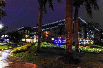 Iluminação e Decoração de Natal na Prefeitura de Vitória