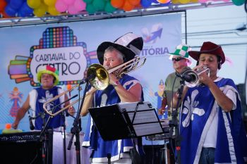 Músicos da Claus Banda se apresentando no Carnaval da Fafi