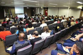 Capacitação da rede de atendimento e proteção à criança e adolescente