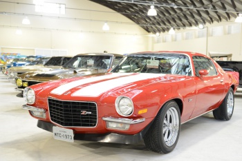 Exposição de Carros Antigos na Fábrica de Ideias