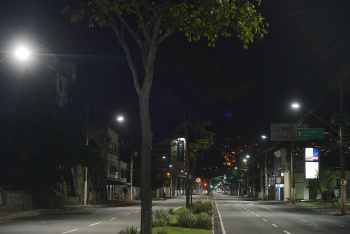 Iluminação av Vitória
