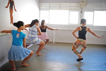 CAJUN de Santo André Oficinas de Capoeira e Balé
