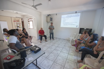 Oficina com famílias com o tema Empreendedorismo e Gestão Financeira