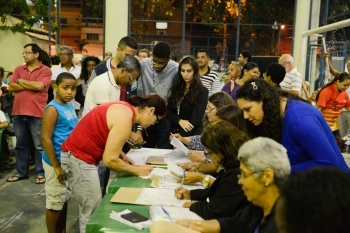 Entrega de escrituras bairro Maria Ortiz
