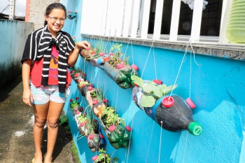 Cajun Engenharia Atividade Artística com materiais recicláveis