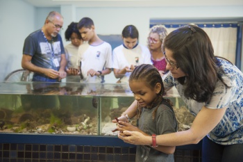 Férias: Escola de Ciência – Biologia e História oferece oficinas