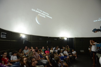 SESSÕES ACESSÍVEIS AOS SURDOS NO PLANETÁRIO DA UFES