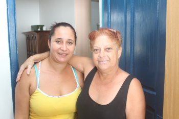 Regina é vizinha amiga no combate ao mosquito no Bairro República