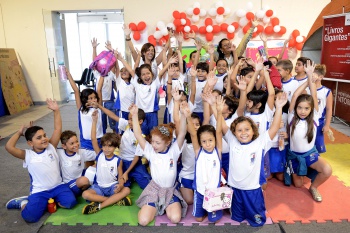 Alunos da EMEF Maria Madalena participam da feira Literária