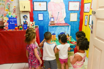 Galeria de Artes no CMEI Lídia Rocha